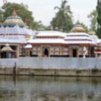 Ladubaba Mandir Pond